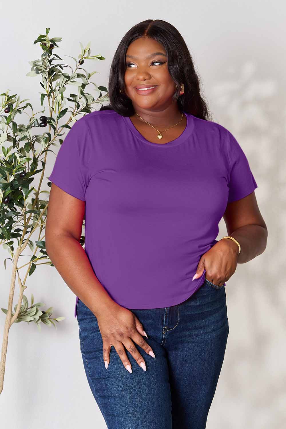 Basic Bae Full Size Round Neck Tee – Everyday Short Sleeve Essentia - Cashmere Daisy