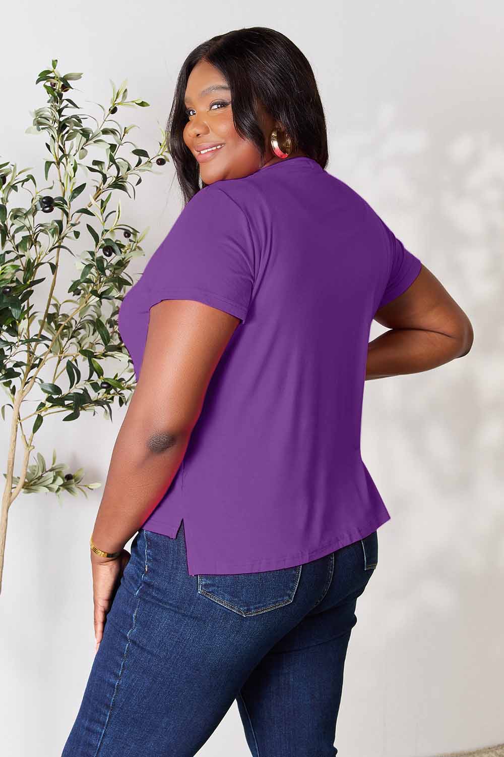 Basic Bae Full Size Round Neck Tee – Everyday Short Sleeve Essentia - Cashmere Daisy