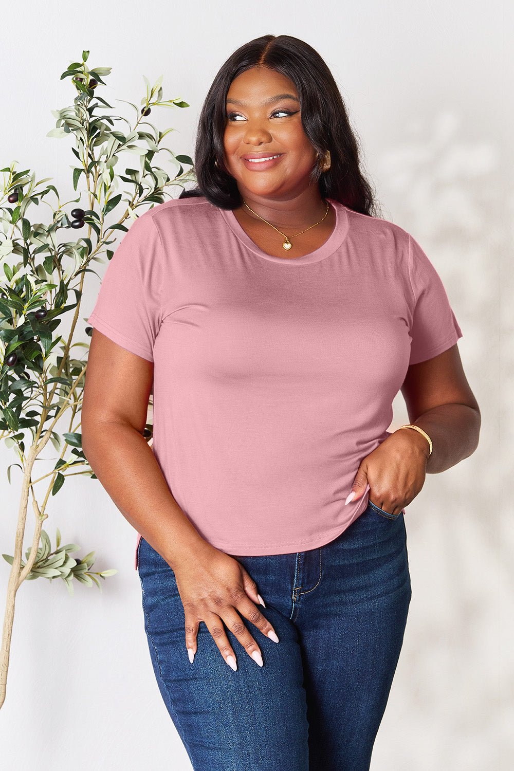 Basic Bae Full Size Round Neck Tee – Everyday Short Sleeve Essentia - Cashmere Daisy