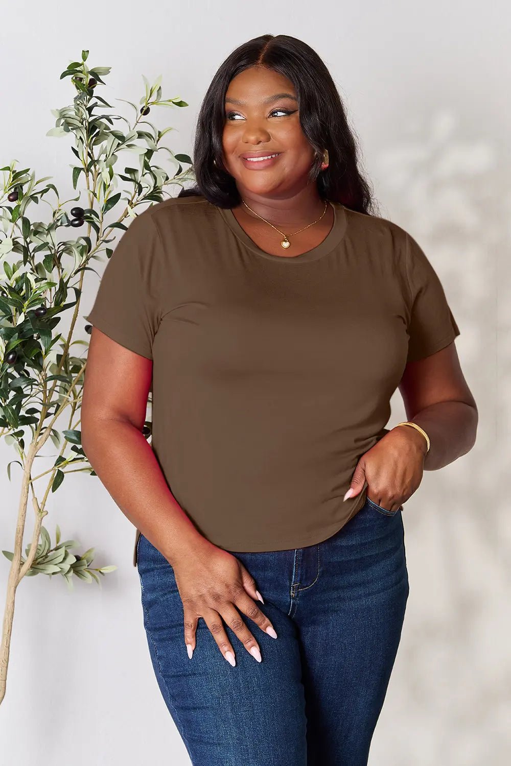 Basic Bae Full Size Round Neck Tee – Everyday Short Sleeve Essential - Cashmere Daisy