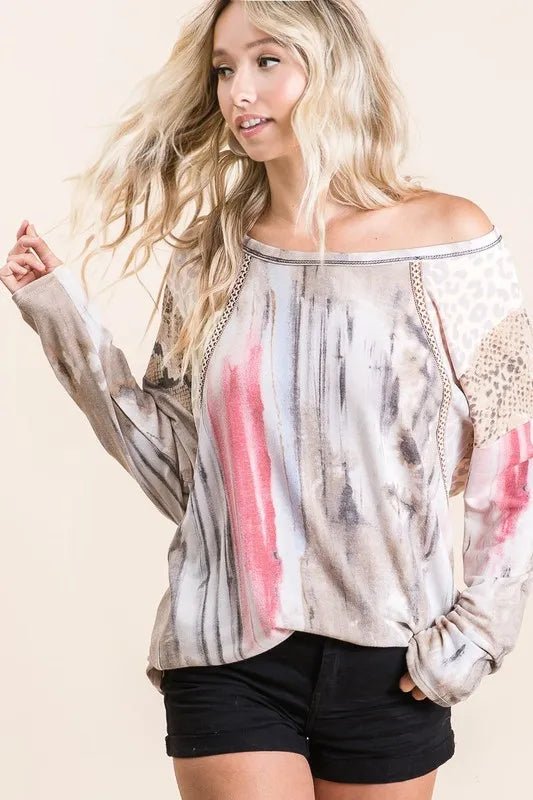 BiBi Tie Dye Knit Top with Print Block Shoulder – Taupe/Vintage Red - Cashmere Daisy