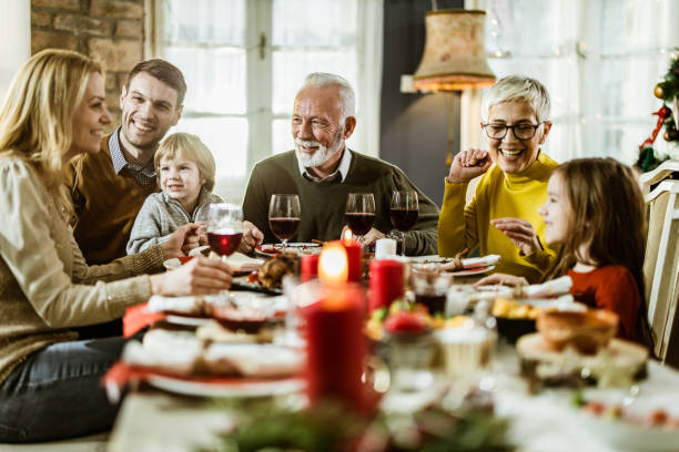 Fashionable Feasts: What to Wear to Your Holiday Gatherings