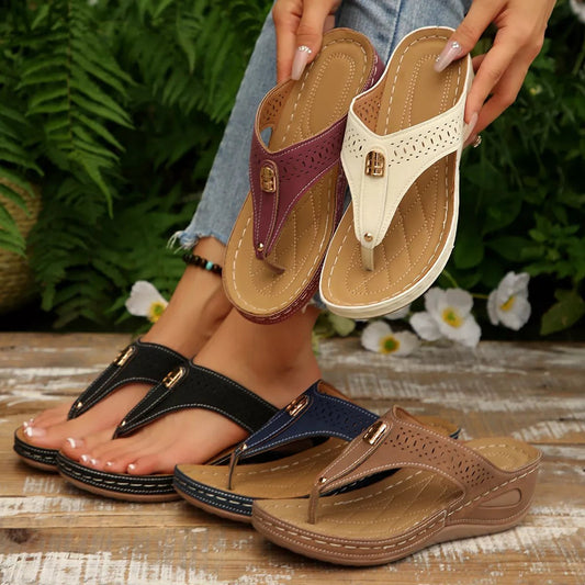 Aloha - Toe Post Wedge Sandals - Cashmere Daisy