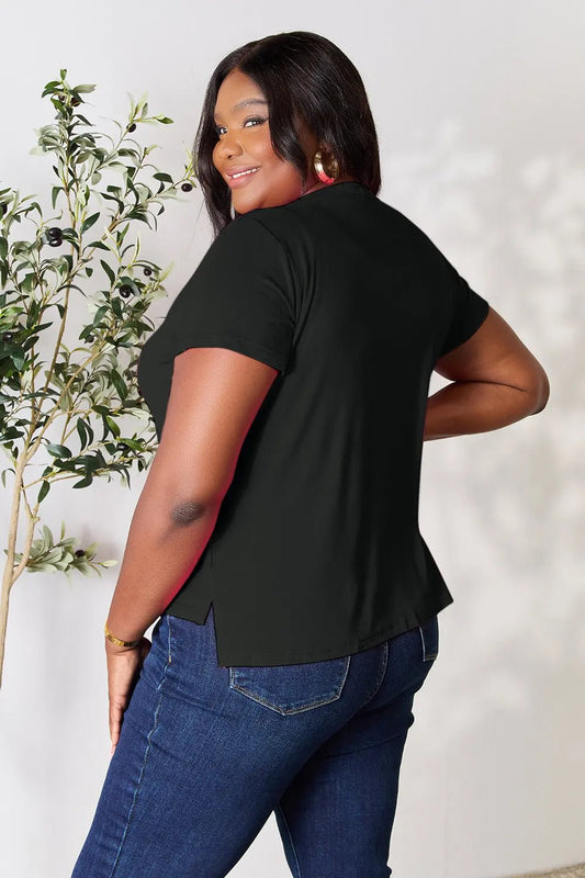 Basic Bae Full Size Round Neck Tee – Everyday Short Sleeve Essential - Cashmere Daisy