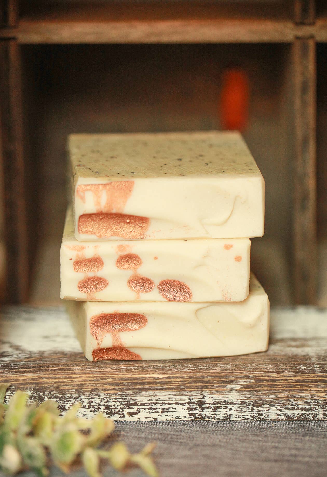 Coffeehouse Soap Bar – Exfoliating Cold Process Soap - Cashmere Daisy