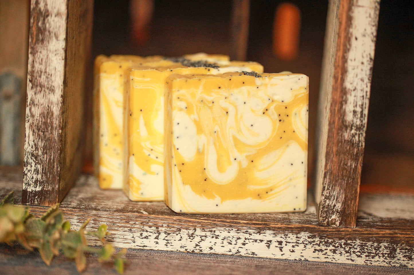 Lemon Poppyseed Artisan Bar Soap – Cold Process Soap - Cashmere Daisy