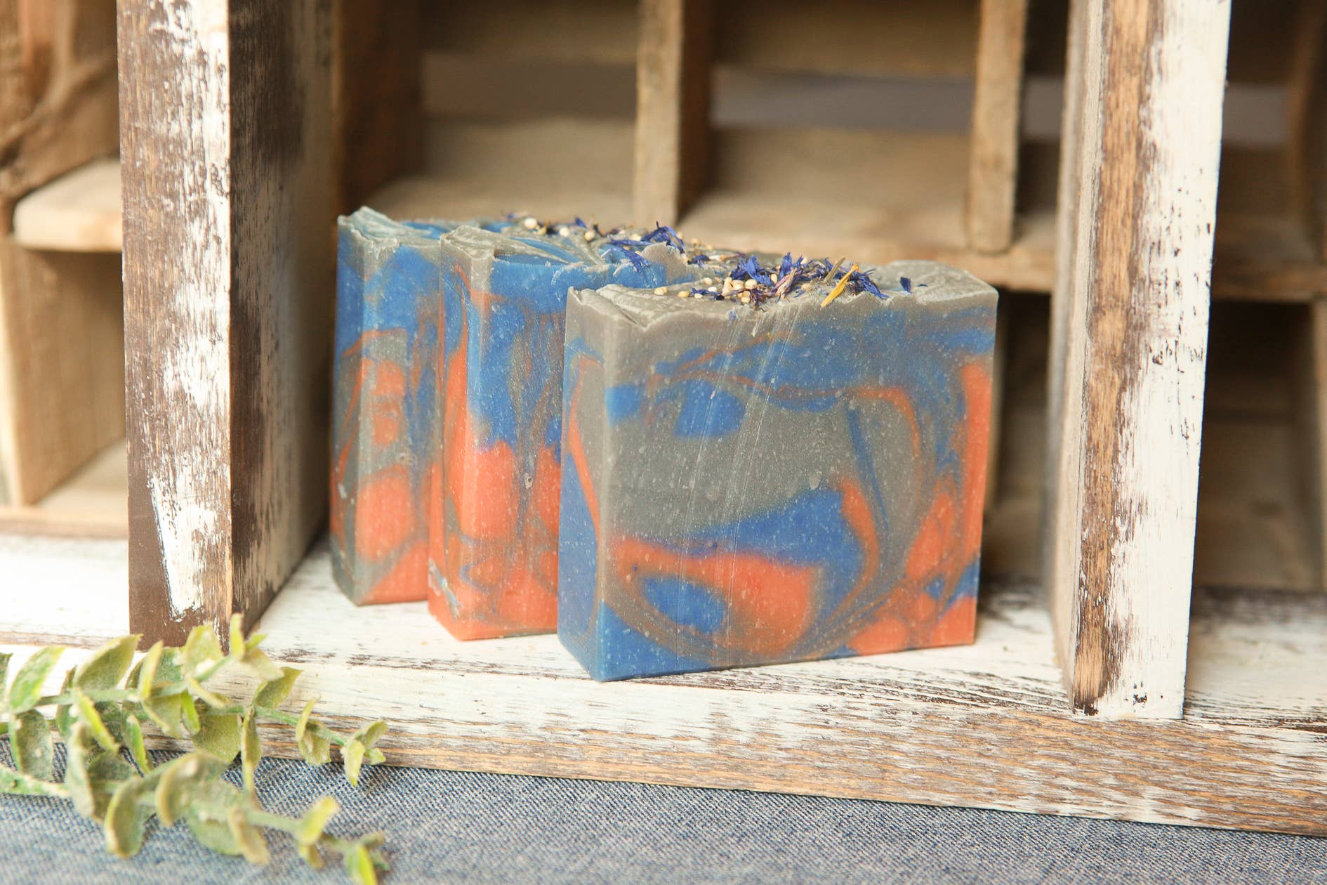 Southern Gentleman Soap Bar – Cold Process Soap - Cashmere Daisy